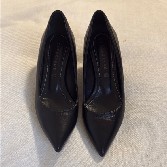 Vera Pelle Size 7  Black Pointed Toe Heels - Picture 1 of 9